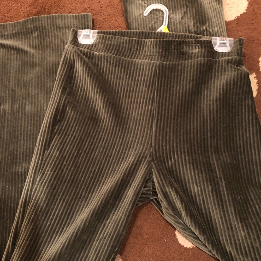 Aerie green soft ribbed flared pants.